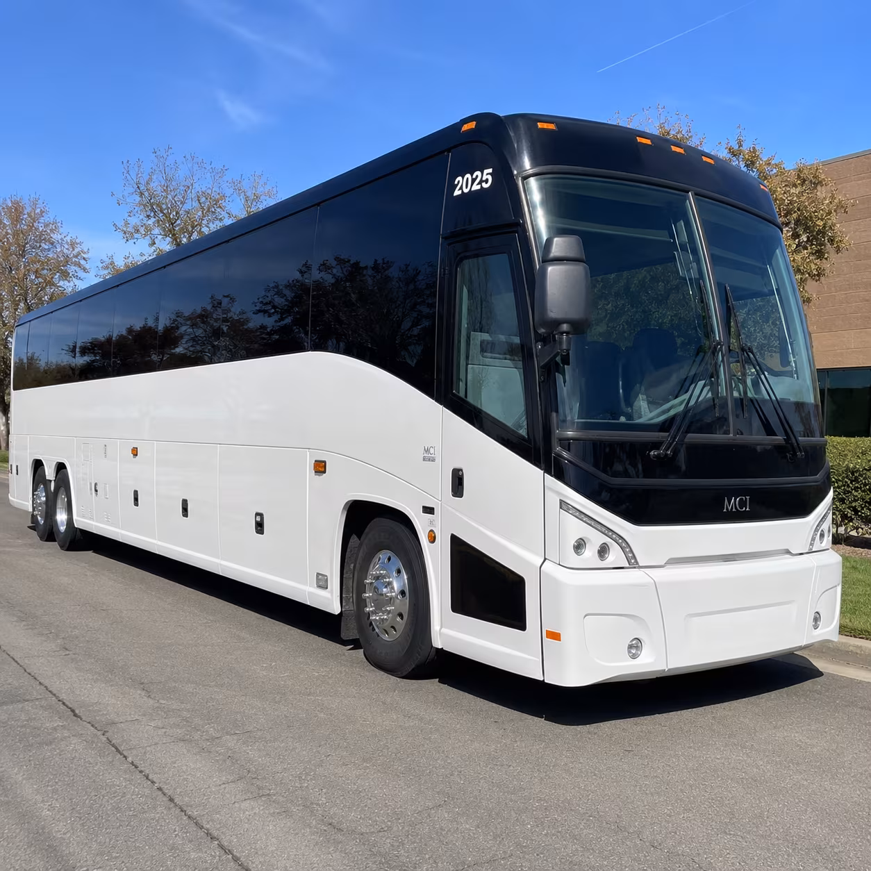 these bus options make art basel and major miami beach events run smoothly